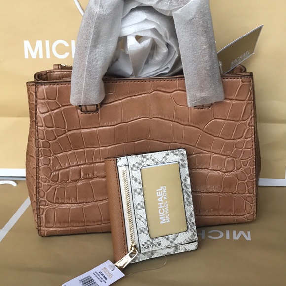 💕🌸mk Satchel set💕Kellen crossbody - Picture 3 of 8